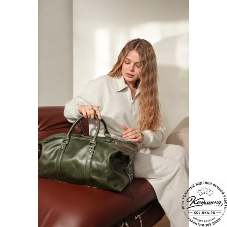 Кожаная дорожно-спортивная сумка Англия (синяя)